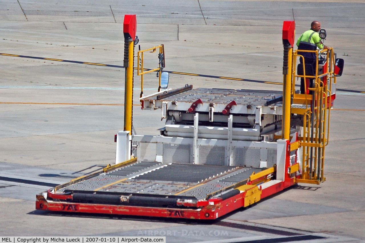 Melbourne International Airport, Tullamarine, Victoria Australia (MEL) - Container Loader