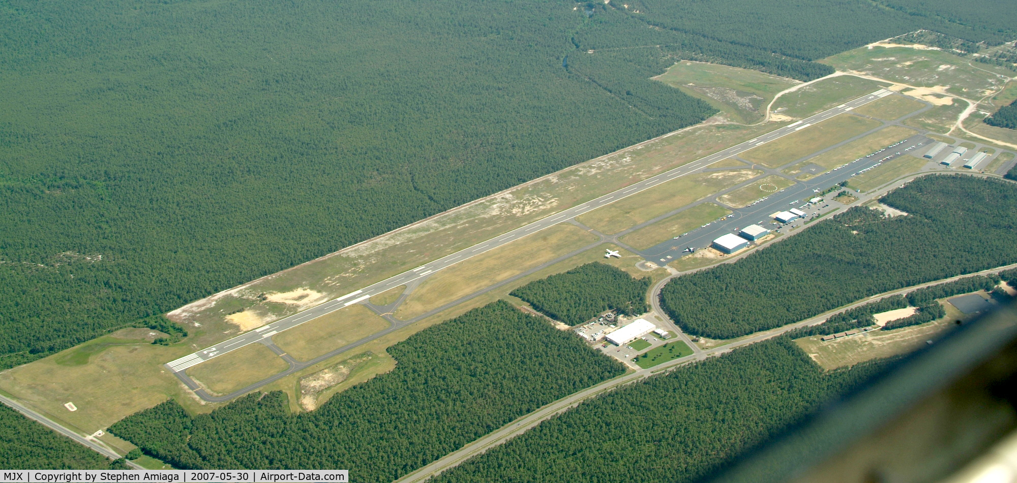 Ocean County Airport (MJX) - Flying by Miller at about 3500...