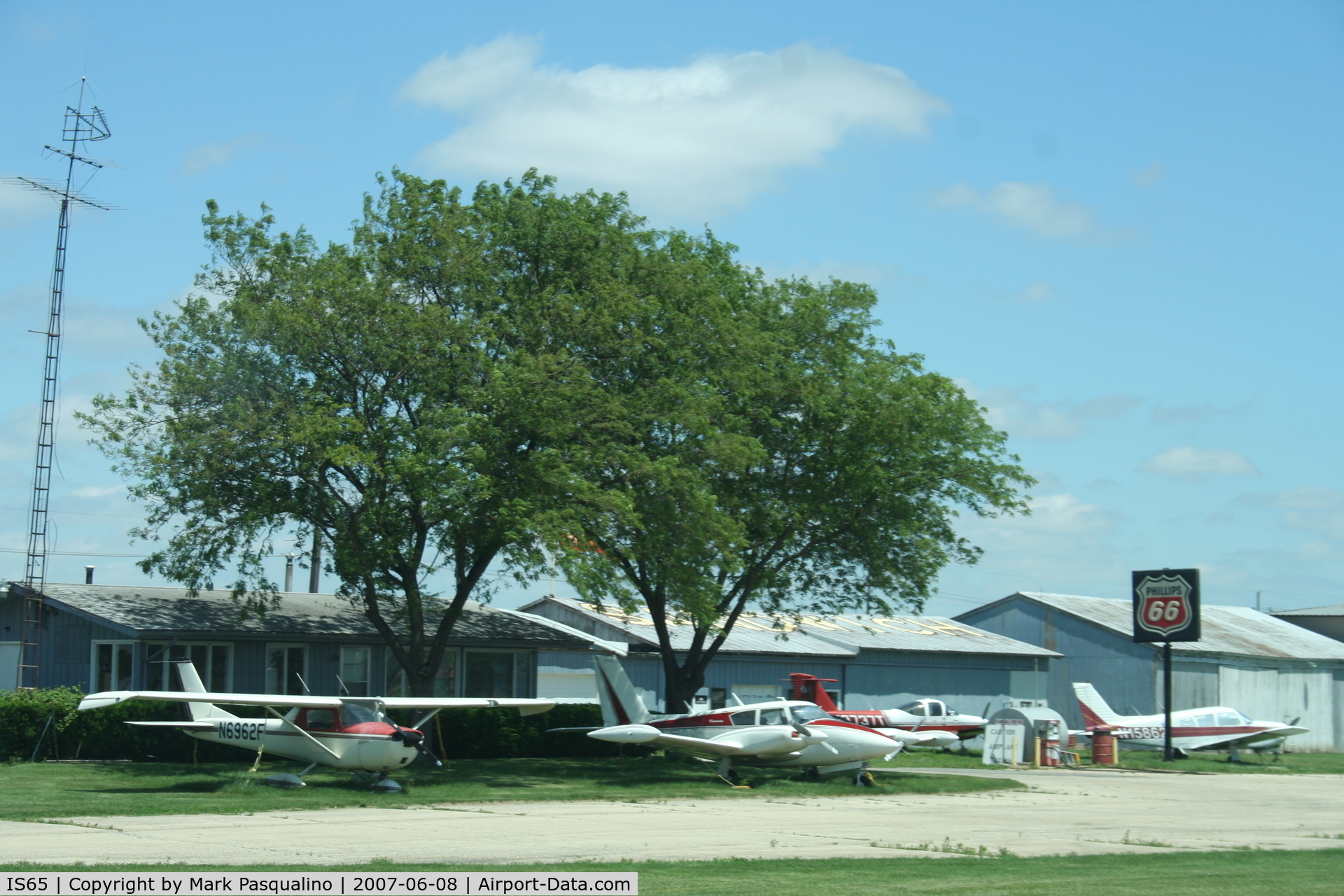Woodlake Landing Airport (IS65) - Main Terminal