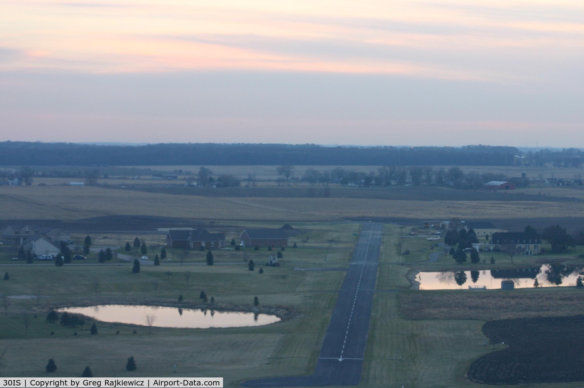 Aero Lake Estates Airport (30IS) - S/W view