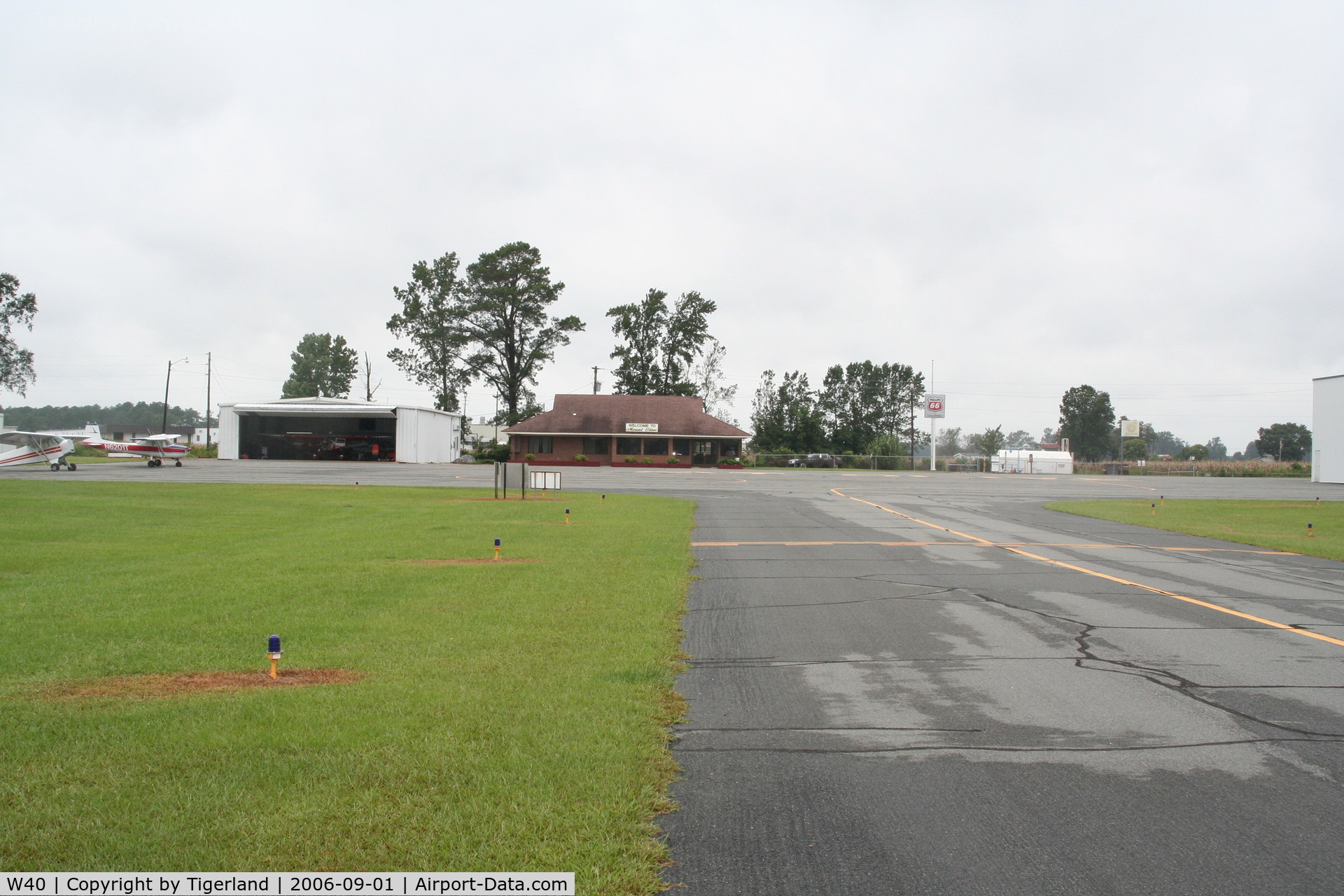 Mount Olive Municipal Airport (W40) - Clean facility-Friendly staff