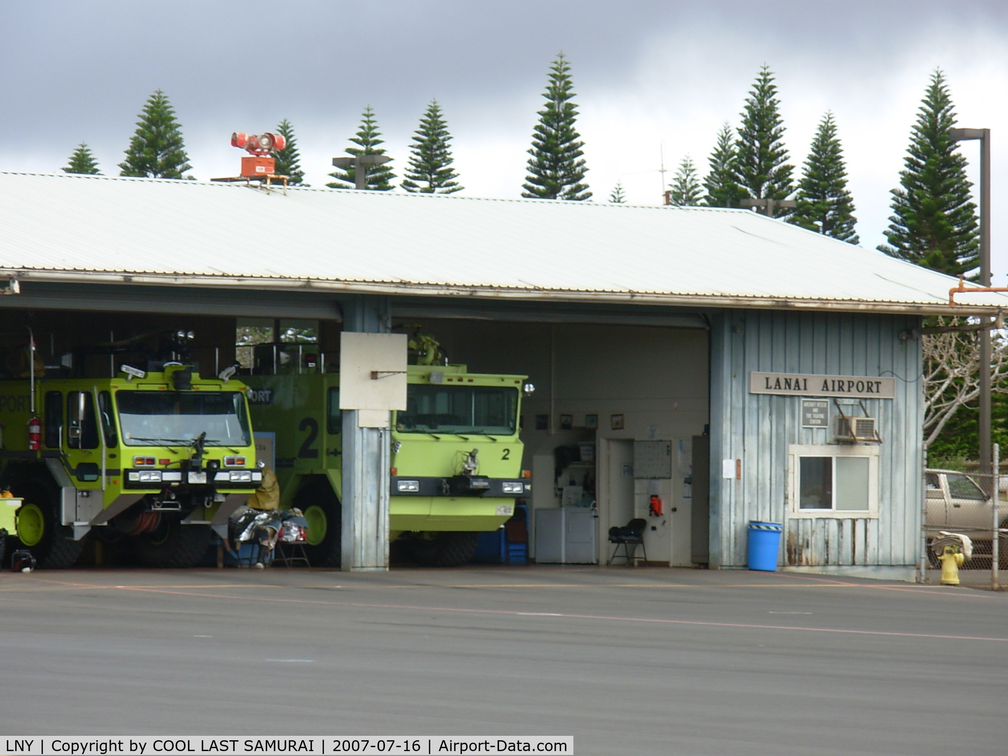 Lanai Airport (LNY) - A VIEW FROM TRANSIENT PARKING OF LNY