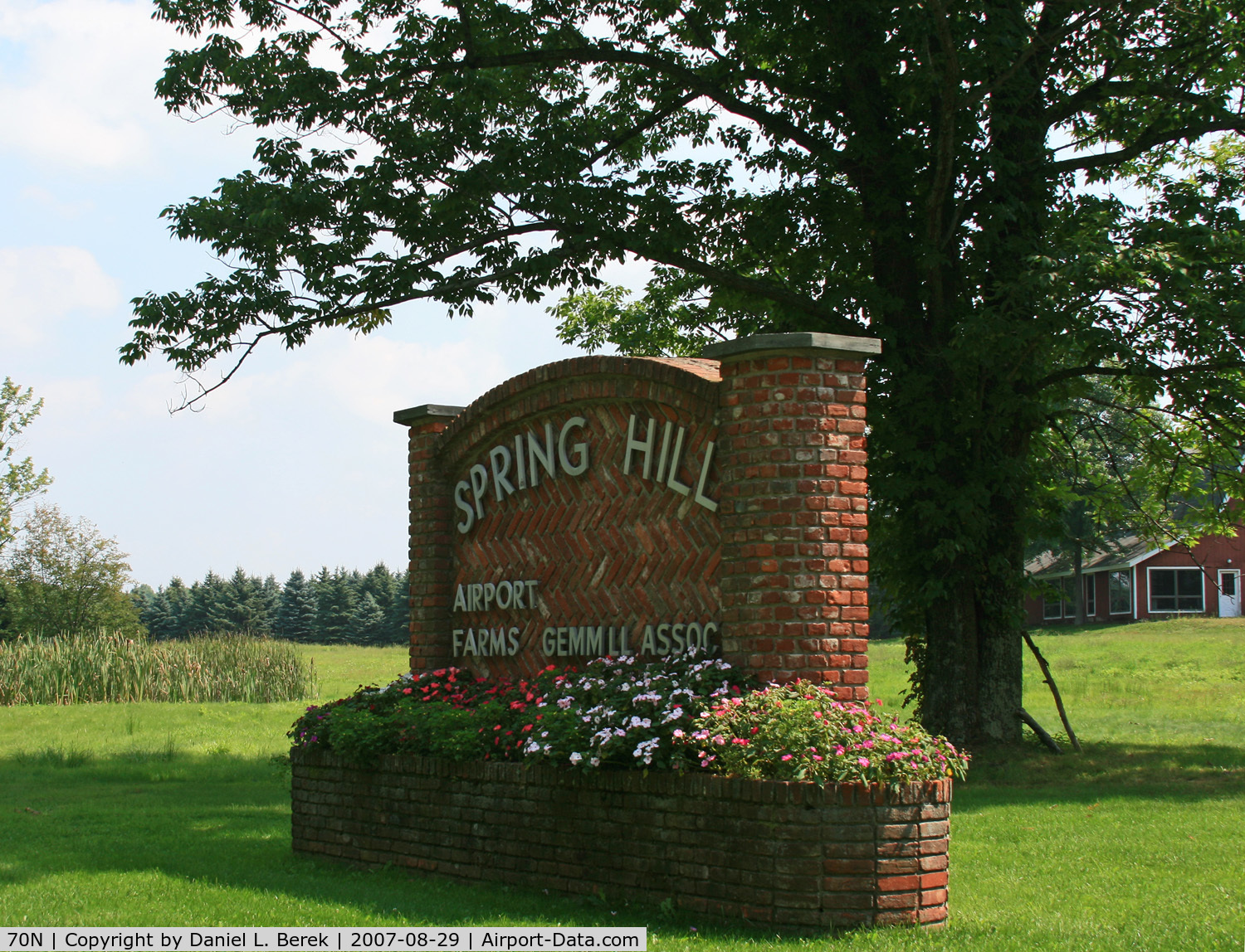 Spring Hill Airport (70N) - Welcome to Spring Hill.