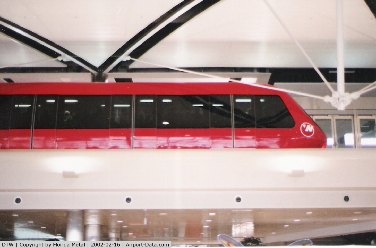 Detroit Metropolitan Wayne County Airport (DTW) - Monorail