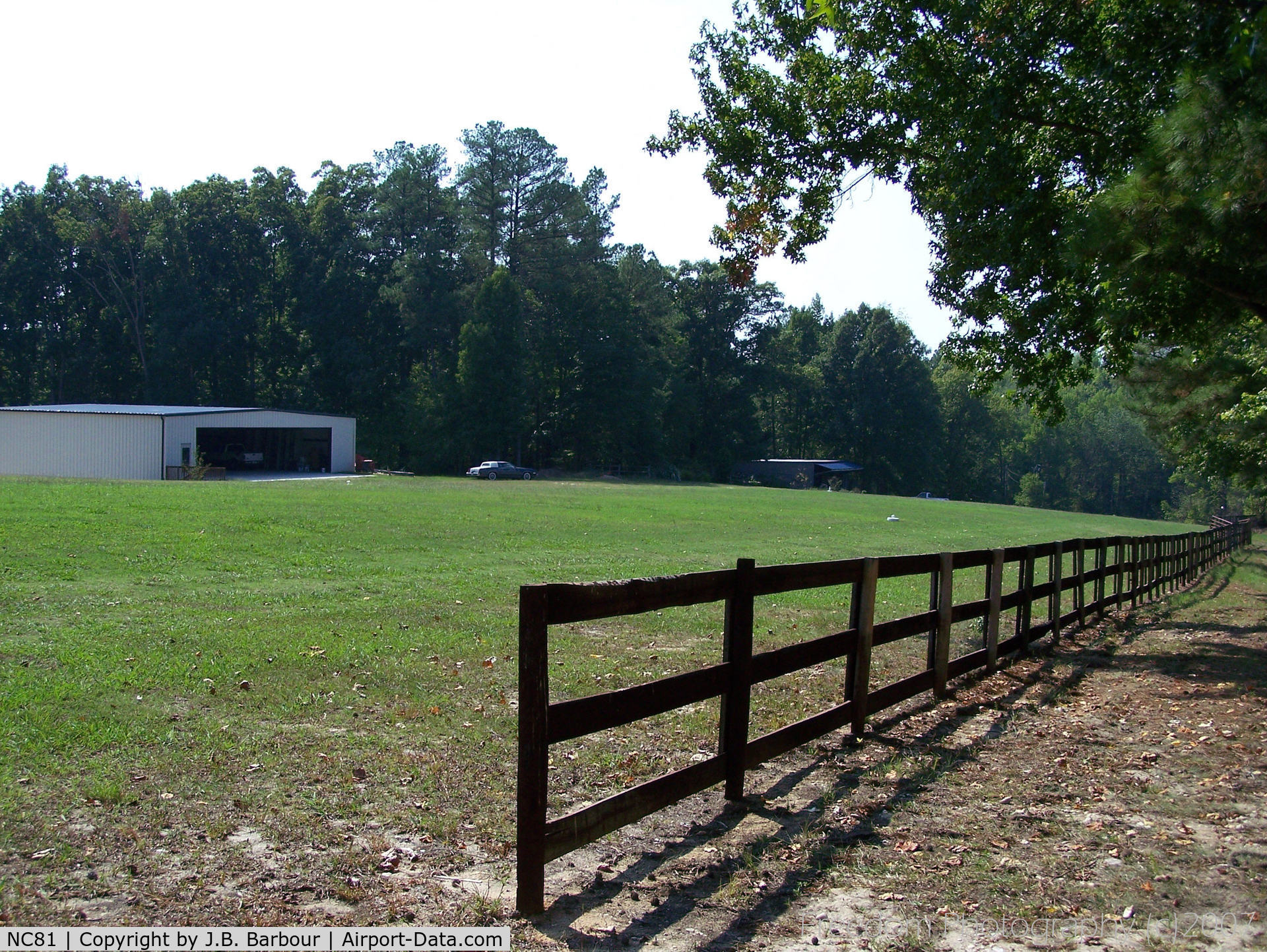 Cox Airport (NC81) - Nice country location