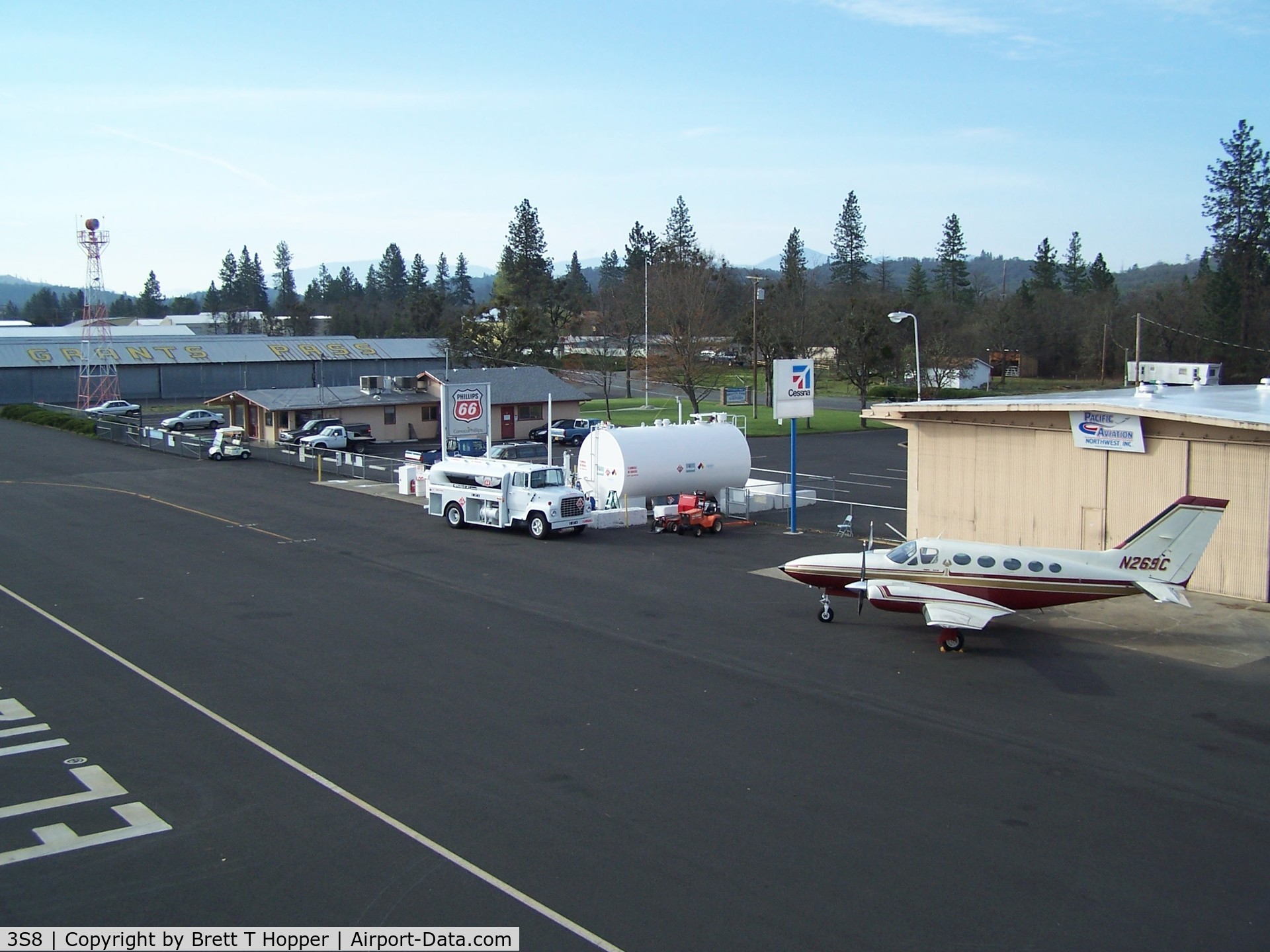 Grants Pass Airport (3S8) - Main FBO in Grants Pass.  Pacific Aviation NW Inc