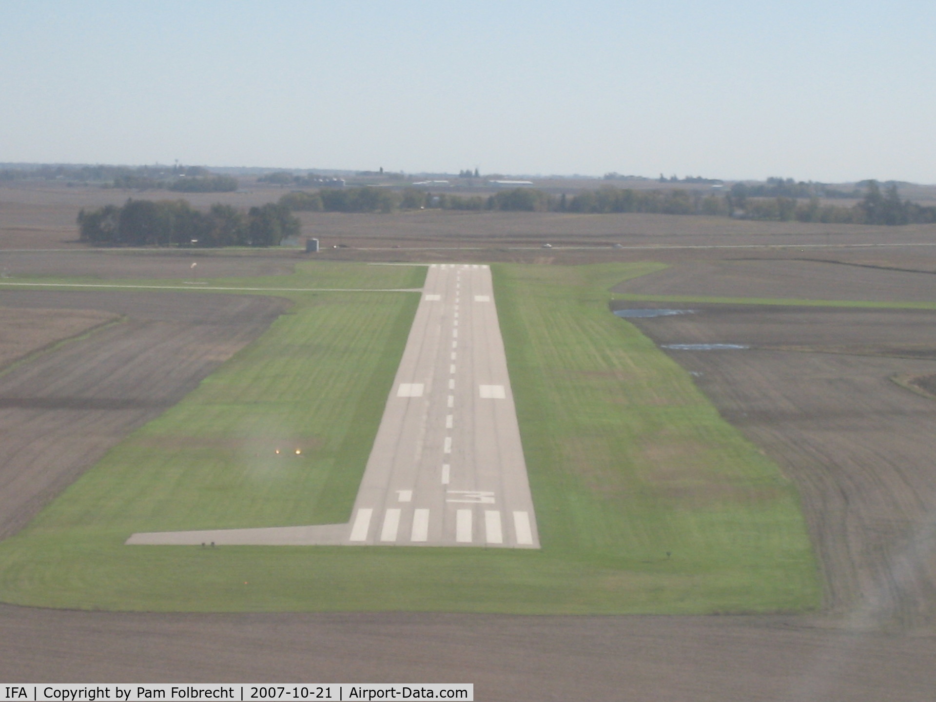 Iowa Falls Municipal Airport (IFA) - Runway 13