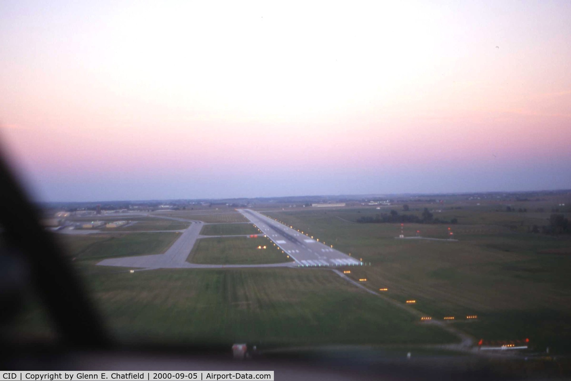 The Eastern Iowa Airport (CID) - Approaching to land Runway 9 in an Apache, I'm just riding along