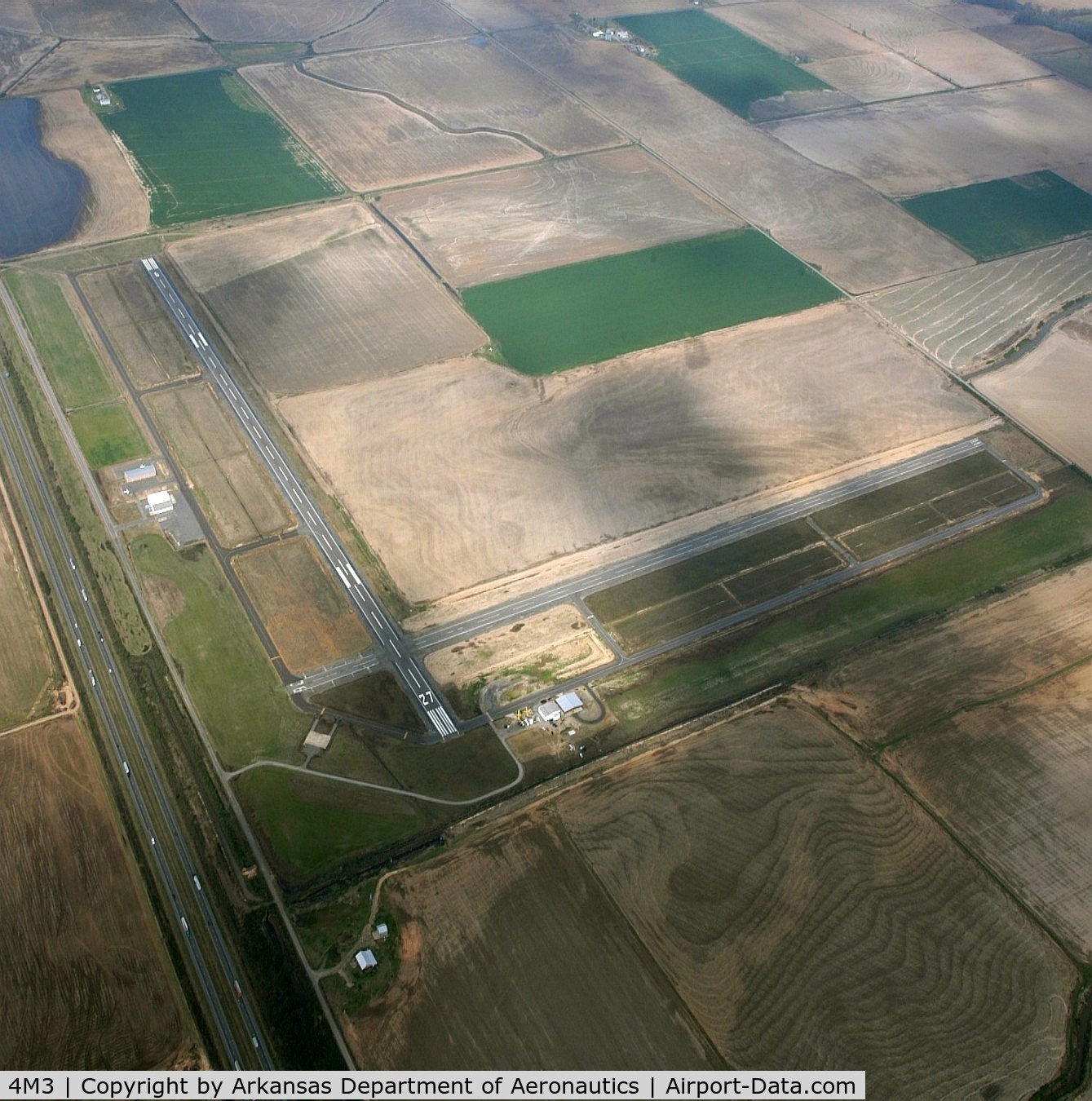 Carlisle Municipal Airport (4M3) - Aerial Photo