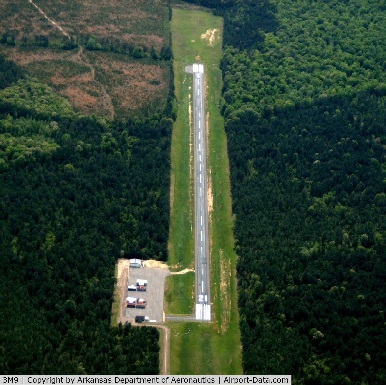Warren Municipal Airport (3M9) - Aerial Photo