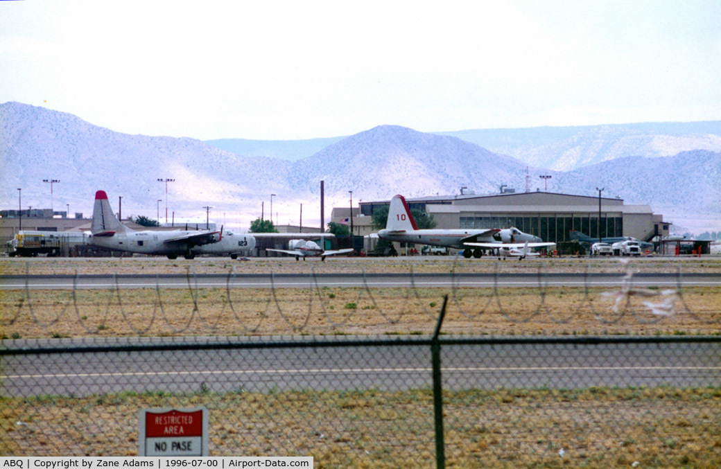 Albuquerque International Sunport Airport (ABQ) - Albuquerque Air Tanker Base