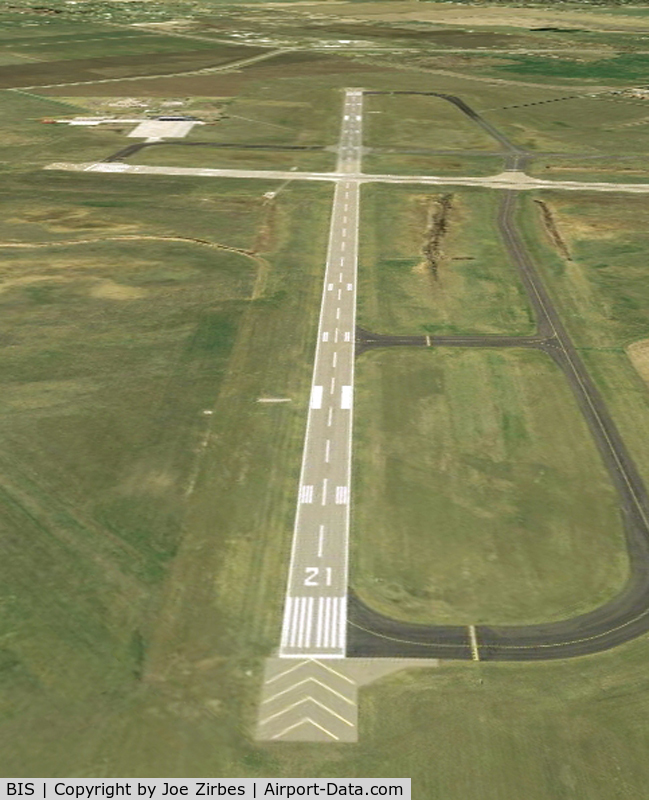 Bismarck Municipal Airport (BIS) - BIS Runway 21