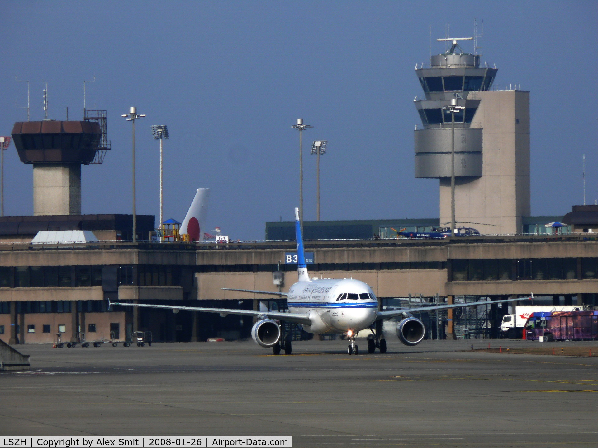 Zurich International Airport, Zurich Switzerland (LSZH) - Kuwait A320 taxiing to it's parking spot