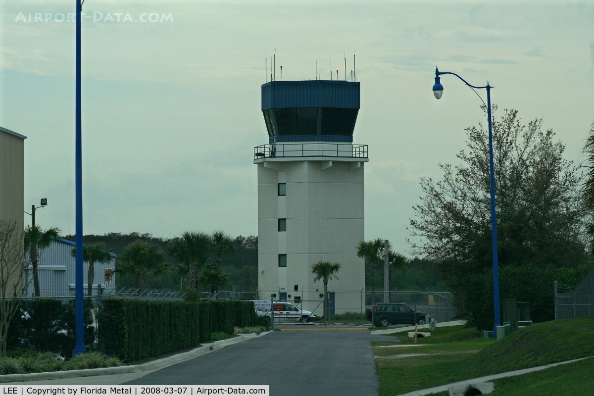 Leesburg International Airport (LEE) - Leesburg tower
