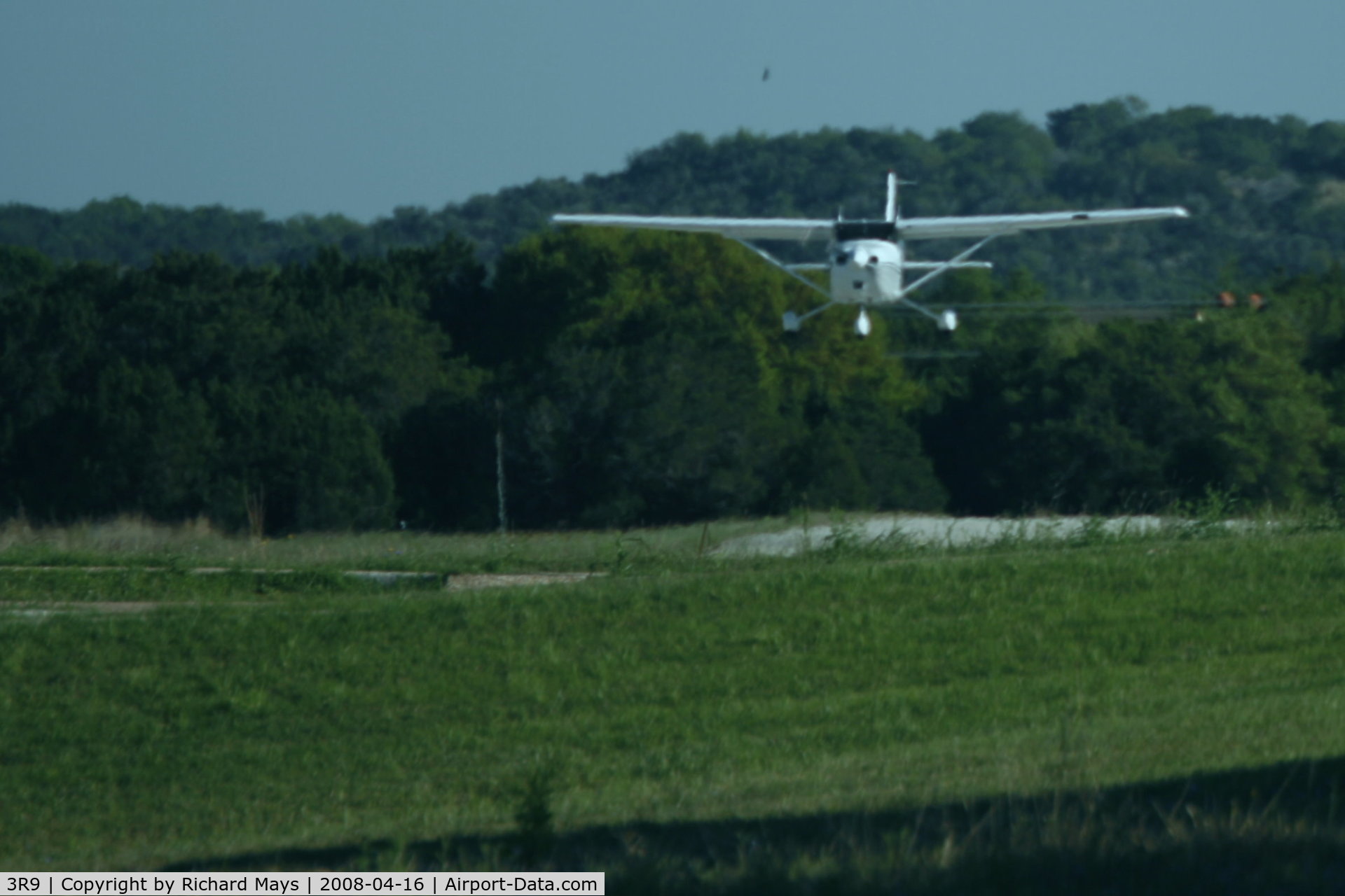 Lakeway Airpark Airport (3R9) - Cessna landing on runway 34