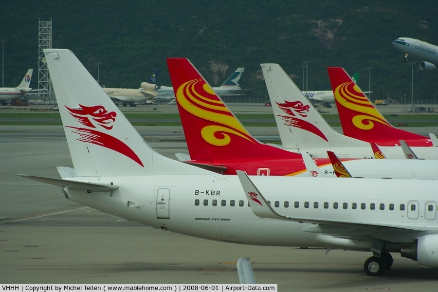 Hong Kong International Airport, Hong Kong Hong Kong (VHHH) - Colorful tails from Hong Kong Express 737s