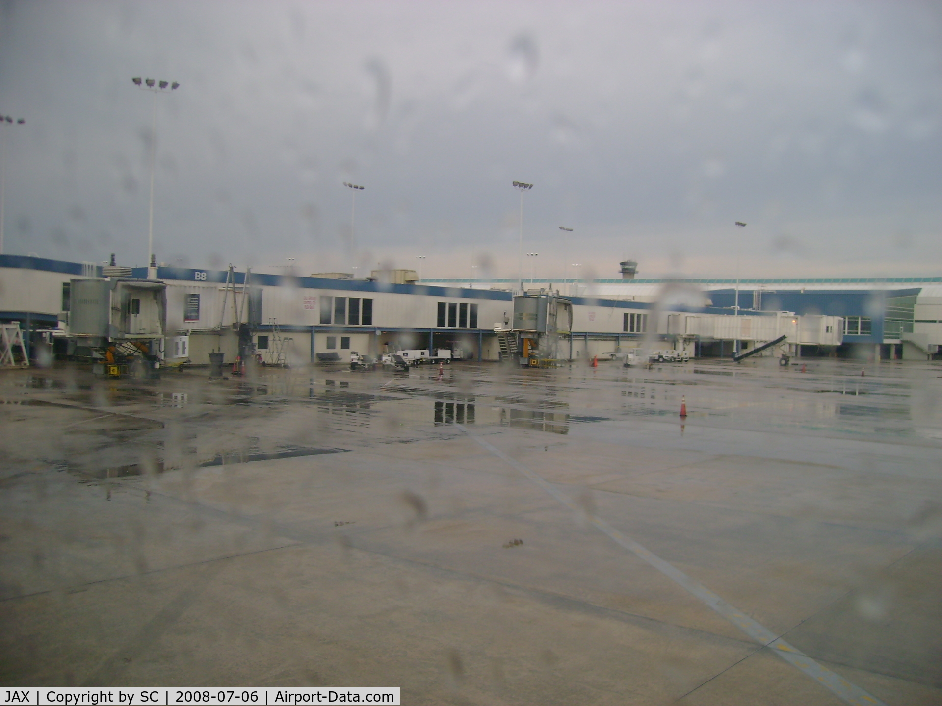 Jacksonville International Airport (JAX) - outside concourse B