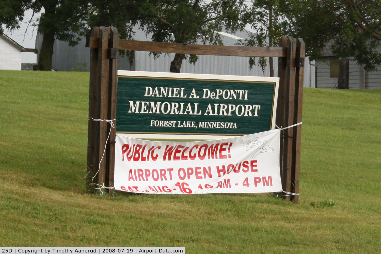 Forest Lake Airport (25D) - Entrance to Forest Lake, MN