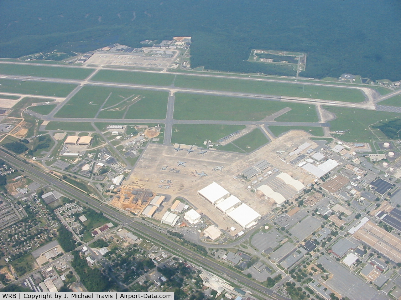 Robins Afb Airport (WRB) - Overflight of WRB while on transition through the Macon TRSA.  Photo taken from N4763D a Cessna 172N.