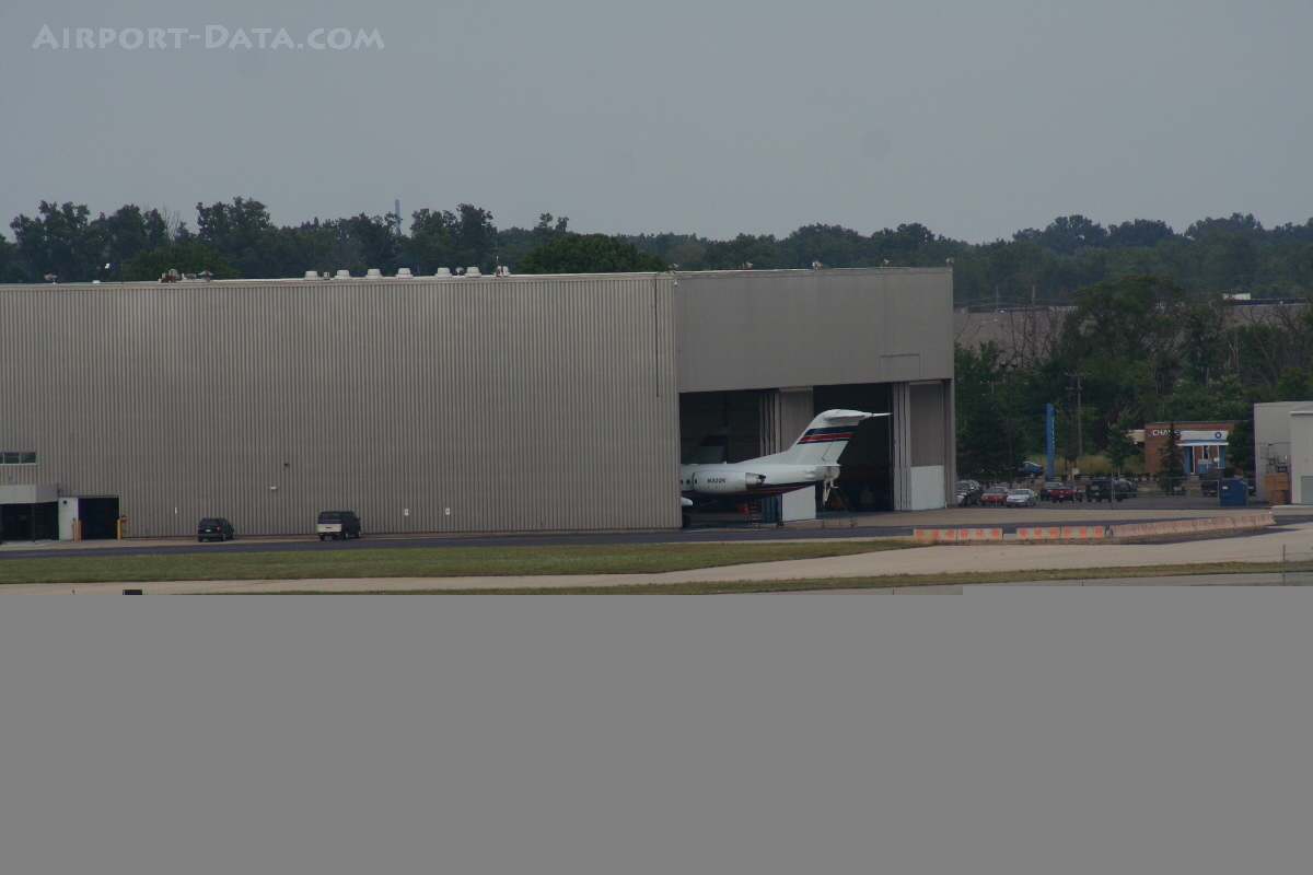 Detroit Metropolitan Wayne County Airport (DTW) - Ford Motor Company's aviation hangar at DTW