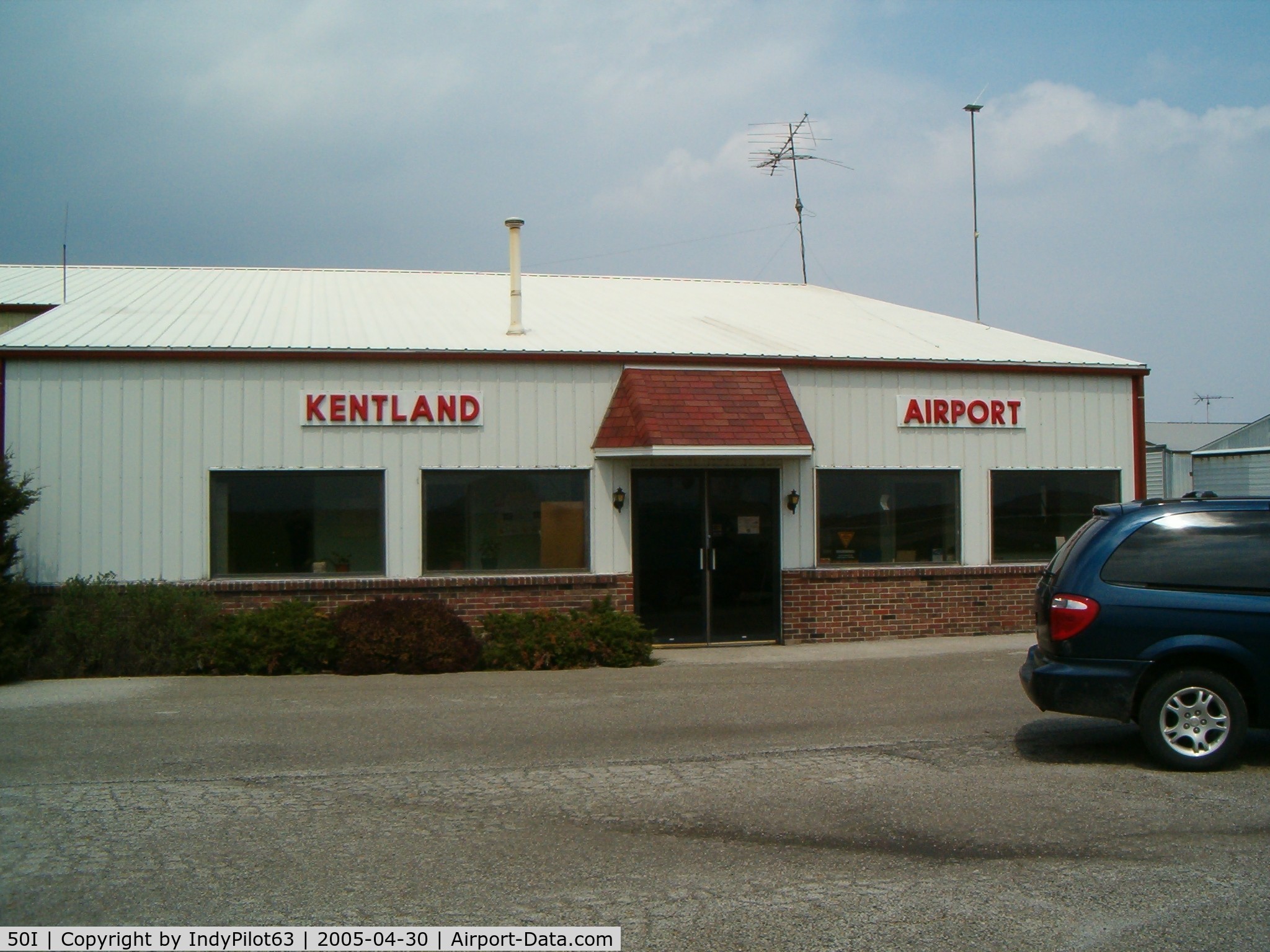 Kentland Municipal Airport (50I) - The FBO building at Kentland