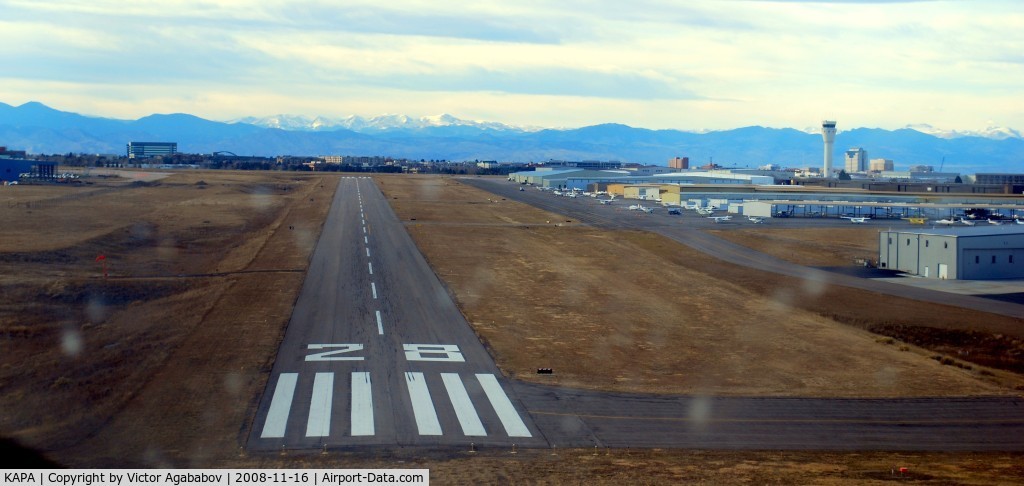 Centennial Airport (APA) - Landing RWY 28 at Centennial