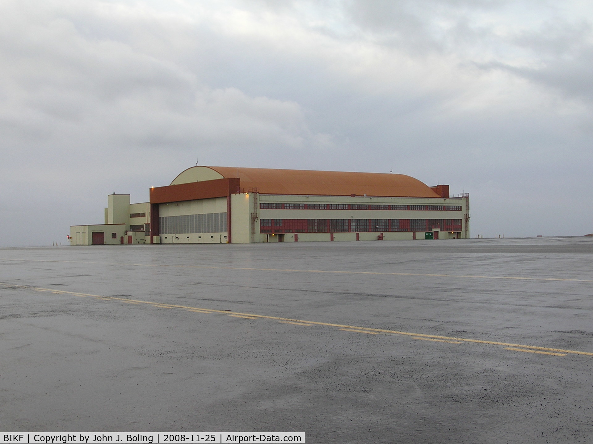 Keflavík International Airport (Flugstöð Leifs Eiríkssonar), Keflavík Iceland (BIKF) - Former US Navy hangar refurbished.Now FBO
