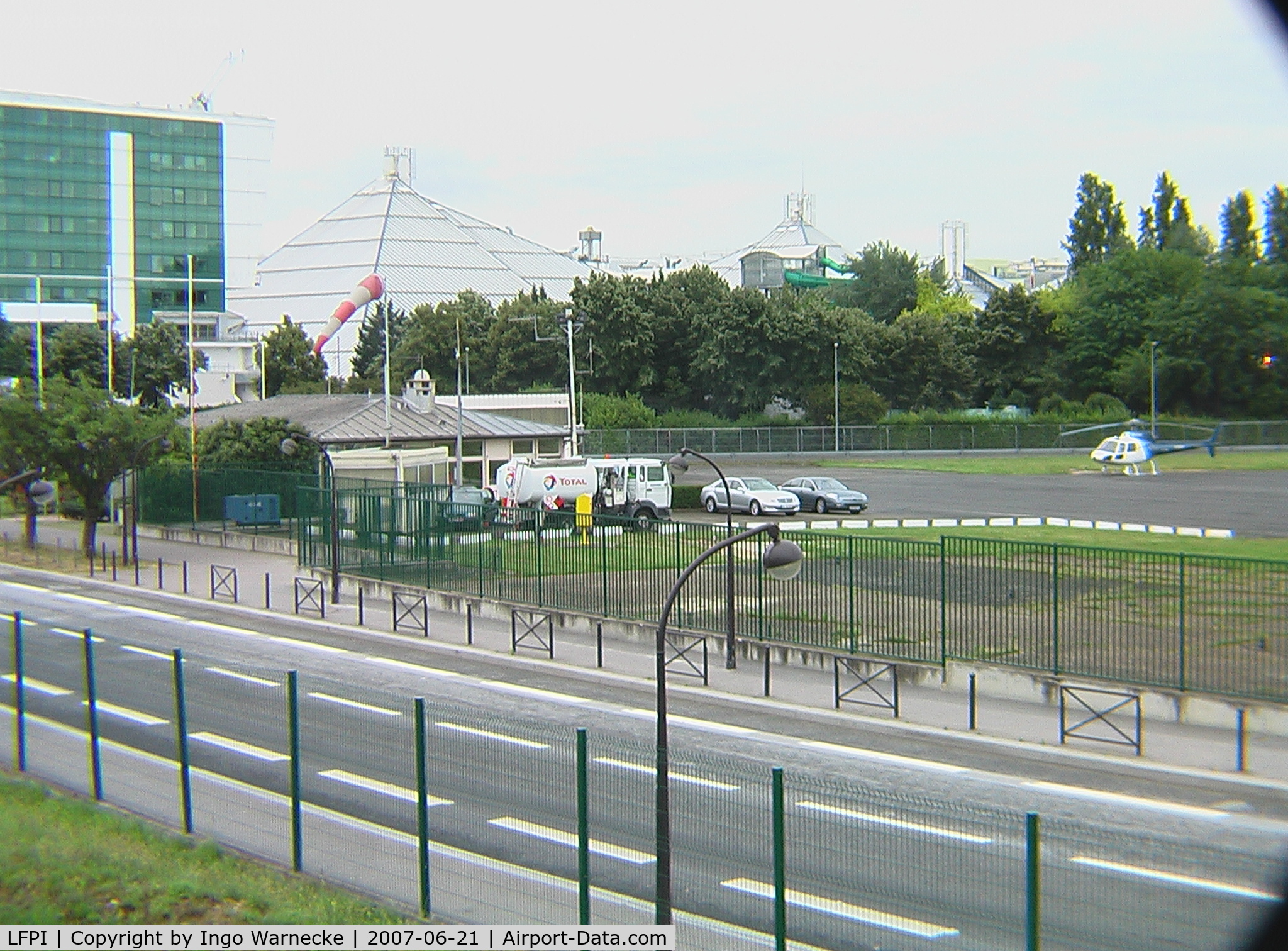 Paris Issy-les-Moulineaux Airport, Paris France (LFPI) - Heliport de Paris at Issy-les-Moulineaux