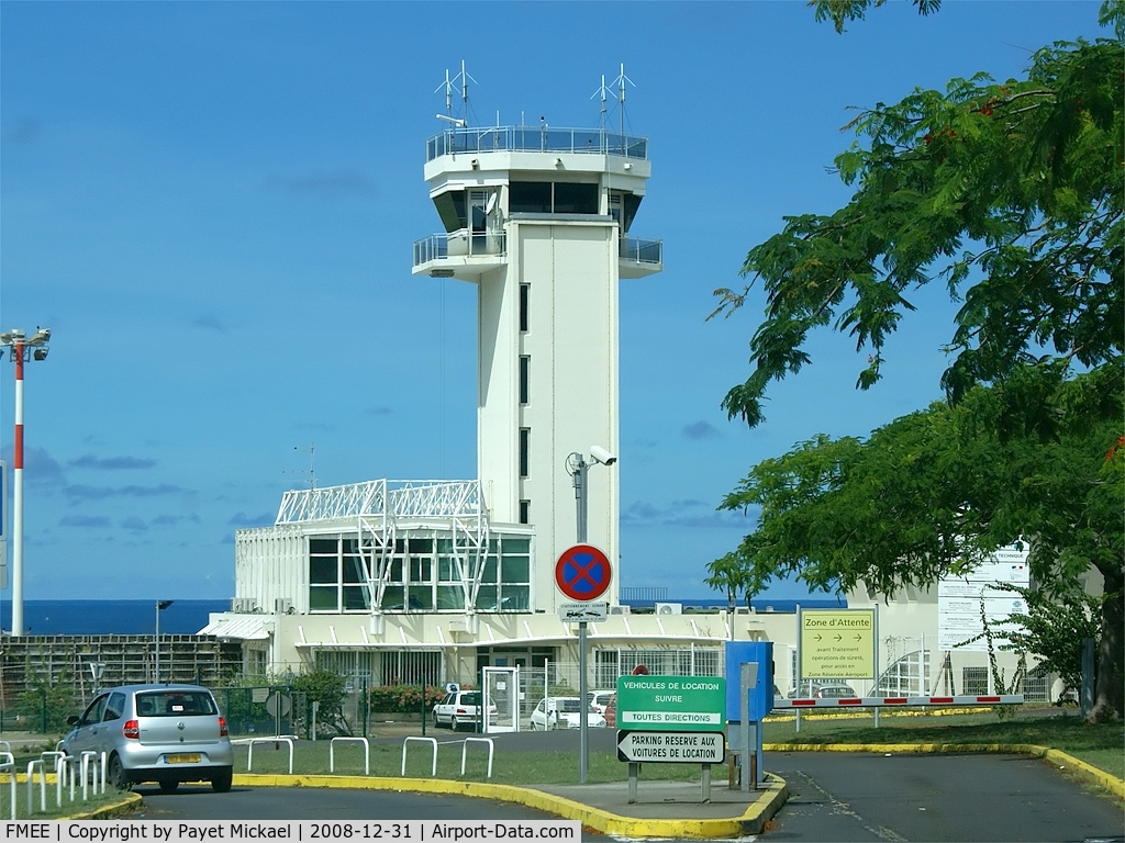 Roland Garros Airport, Saint-Denis, Réunion France (FMEE) - Control tower 