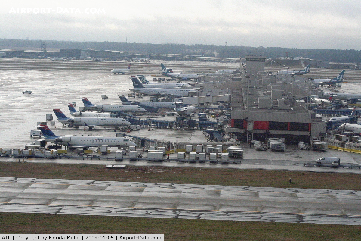 Hartsfield - Jackson Atlanta International Airport (ATL) - Concourse D at ATL