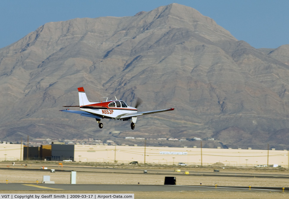 North Las Vegas Airport (VGT) - N653P on 12L at VGT