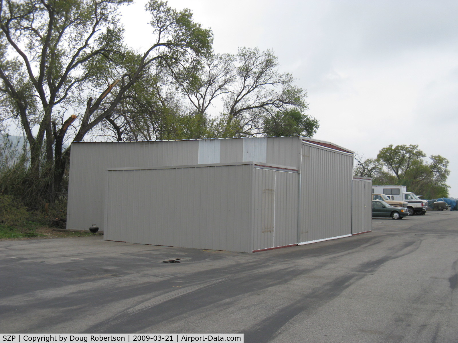 Santa Paula Airport (SZP) - New trailer/hangar with hitch-Completed.