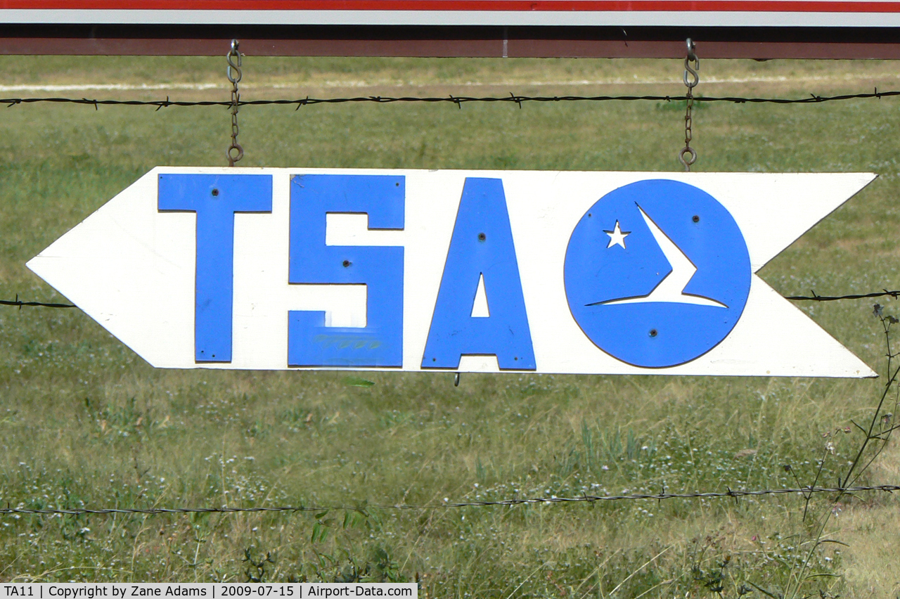 Tsa Gliderport (TA11) - TSA Gliderport sign 