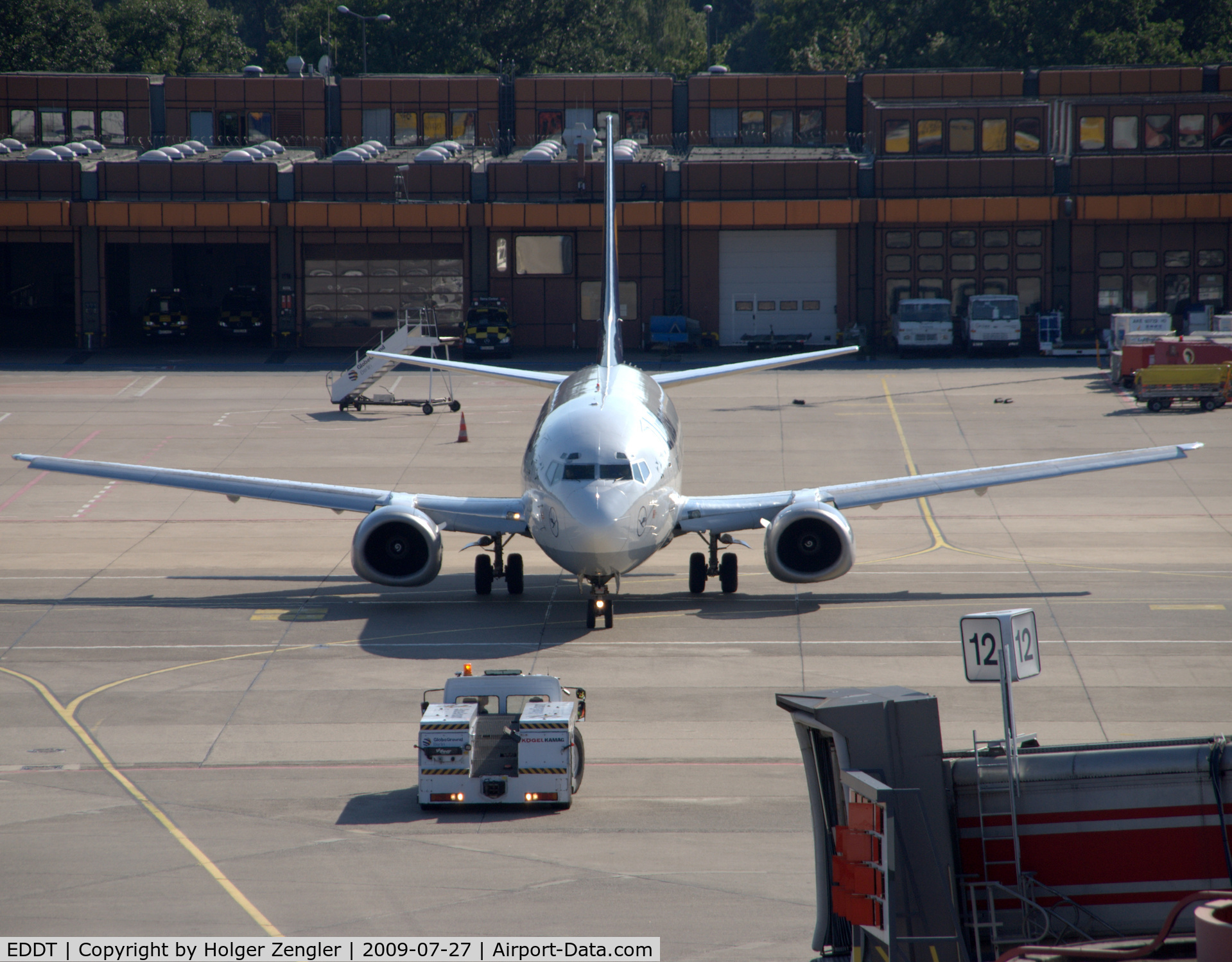 Tegel International Airport (closing in 2011), Berlin Germany (EDDT) - Show down at gate no. 12