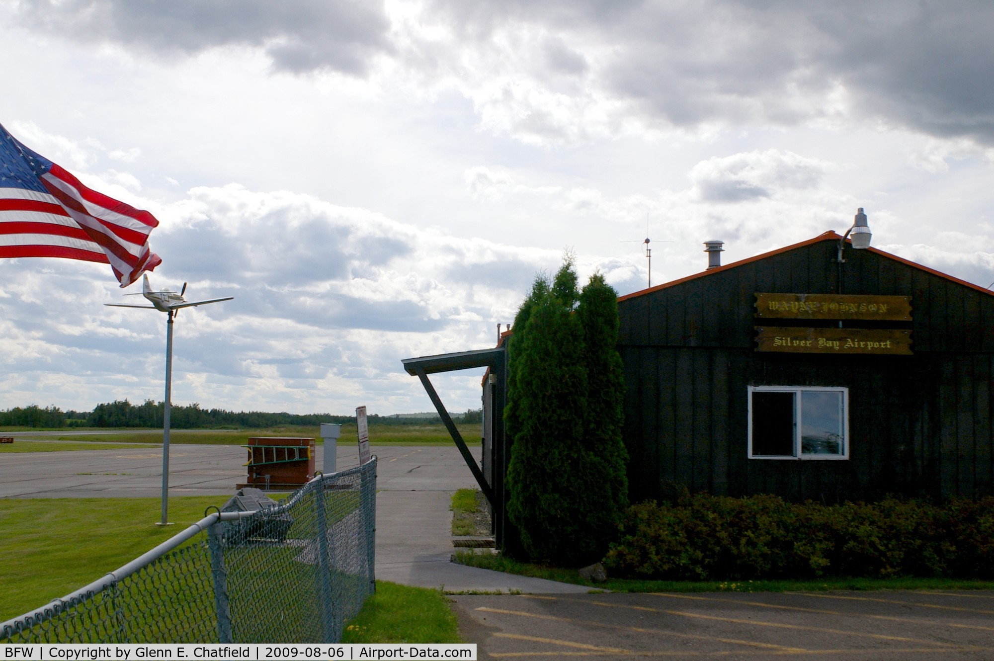 Silver Bay Municipal Airport (BFW) - Terminal