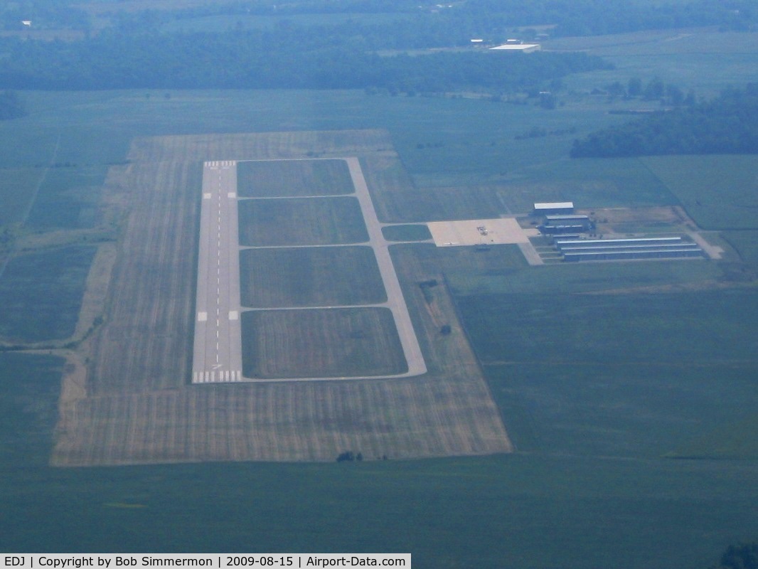 Bellefontaine Regional Airport (EDJ) - Looking down RWY 7