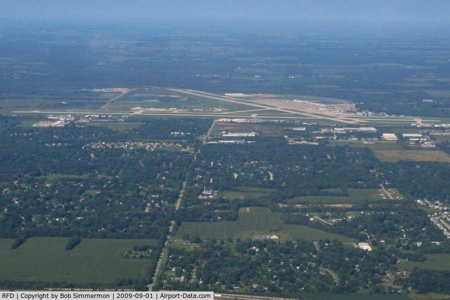 Chicago/rockford International Airport (RFD) - Looking west