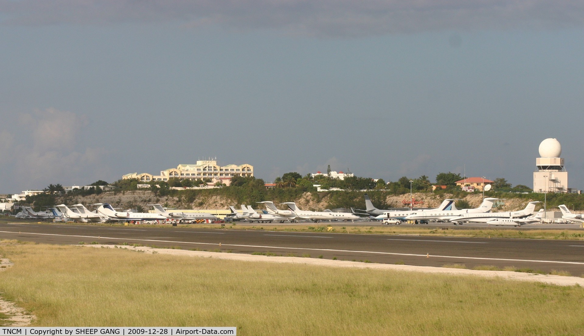 Princess Juliana International Airport, Philipsburg, Sint Maarten Netherlands Antilles (TNCM) - just a next view of the bravo ramp. 