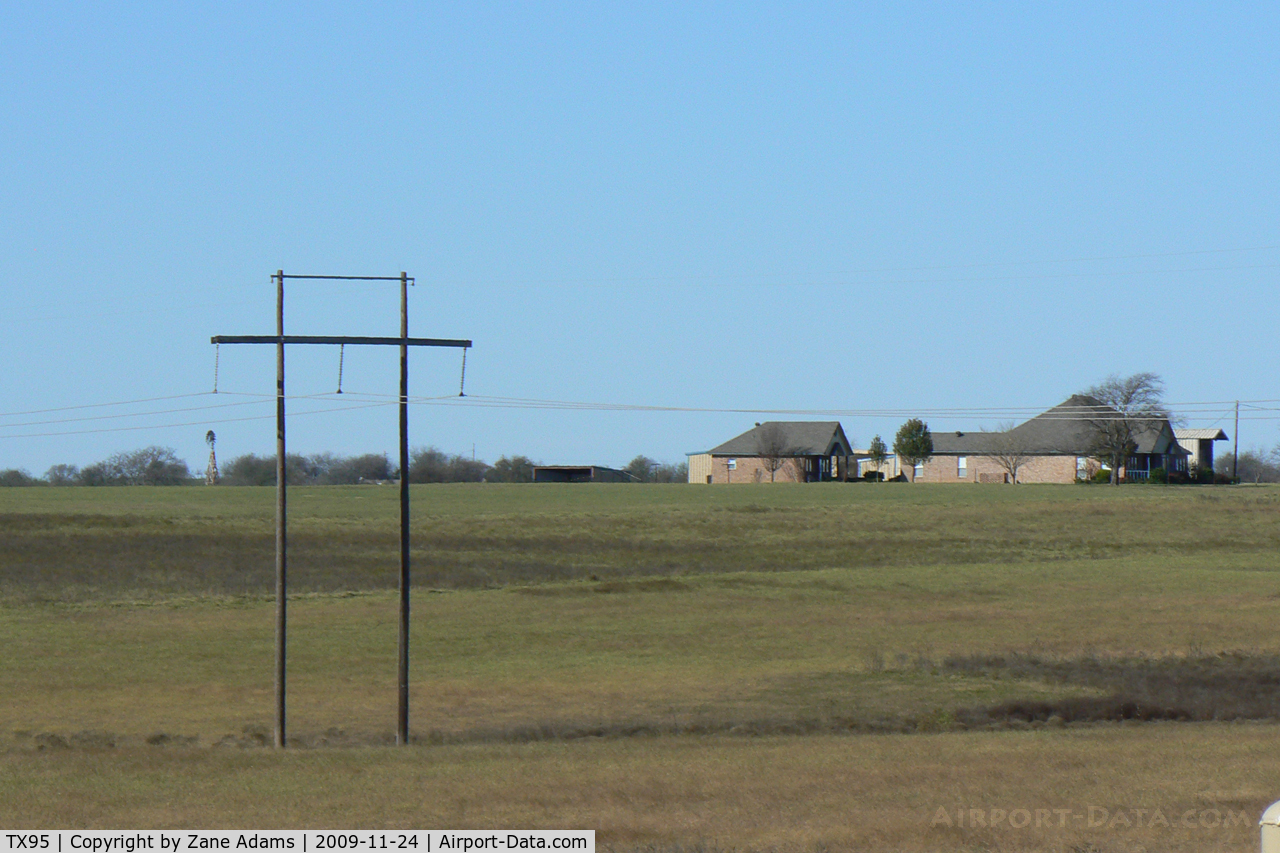 Coppenger Farm Airport (TX95) - Coppinger Farm Airfield...I think...it was hard to discern this airport from the ground...