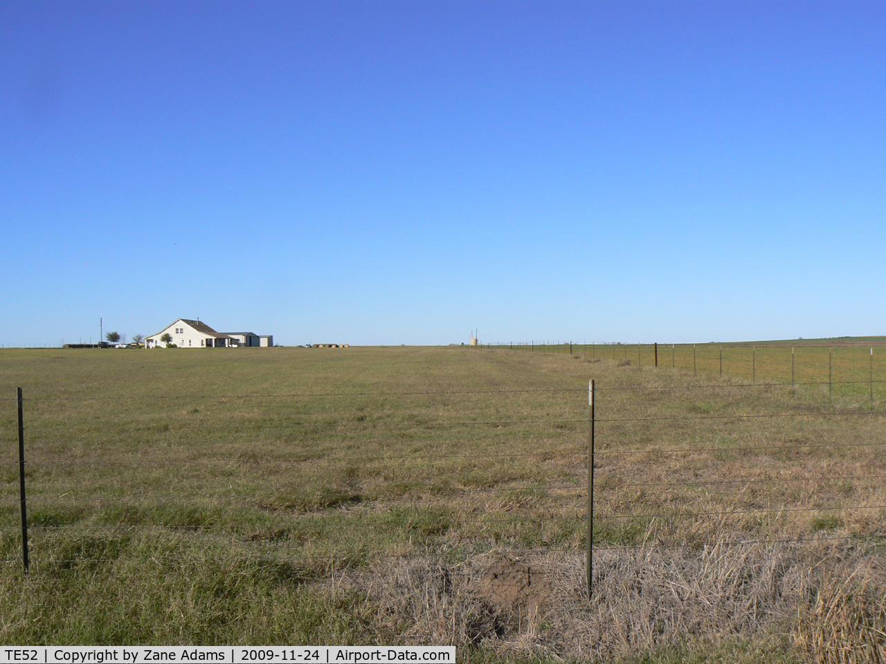 Chigger Field Airport (TE52) - Chigger Field - Cresson, TX