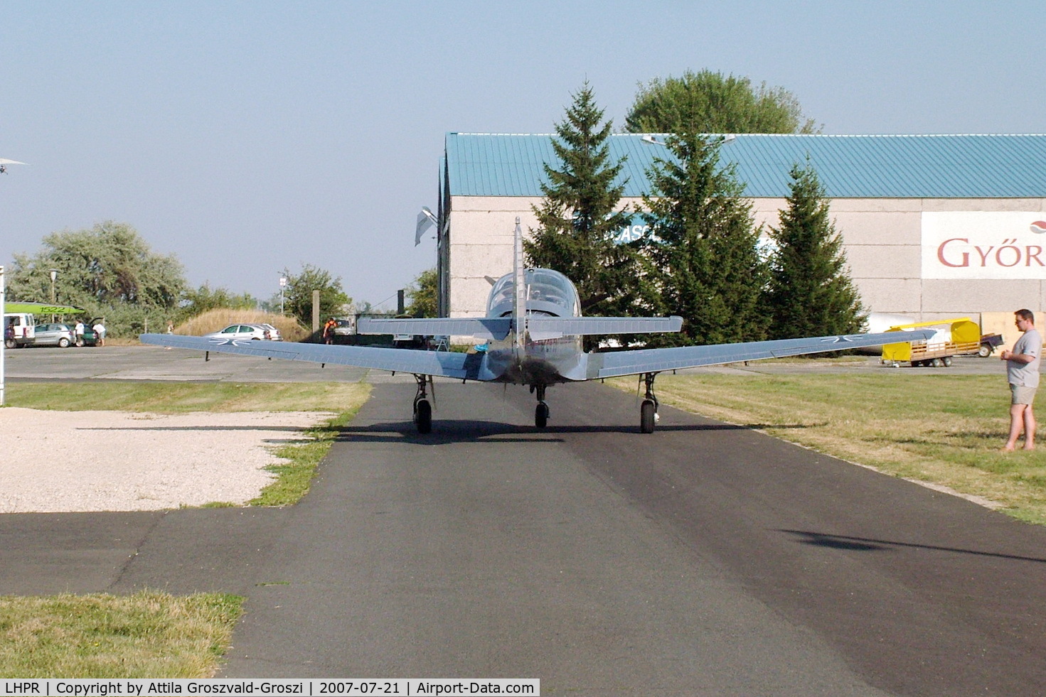 Gy?r Pér Airport, Gy?r, Pér Hungary (LHPR) - Road to the hangar.