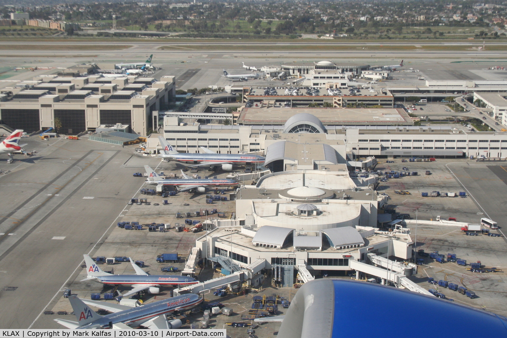 Los Angeles International Airport (LAX) - American Airlines Terminal 4 on the climb out from 25R KLAX.
