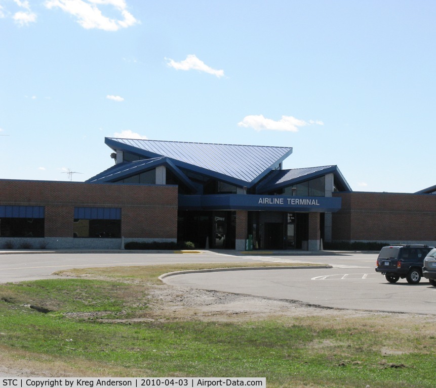 St Cloud Regional Airport (STC) - The vacant Airline Terminal at St. Cloud Regional Airport. Sun Country Airlines has a monthly charter however, I do believe.