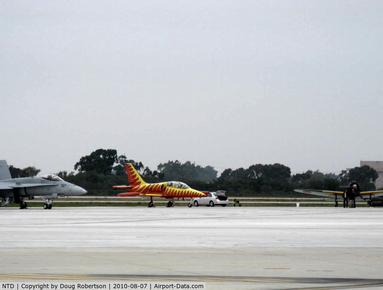 Point Mugu Nas (naval Base Ventura Co) Airport (NTD) - USN F-18 HORNET and L-39 FIRECAT NX39LW
