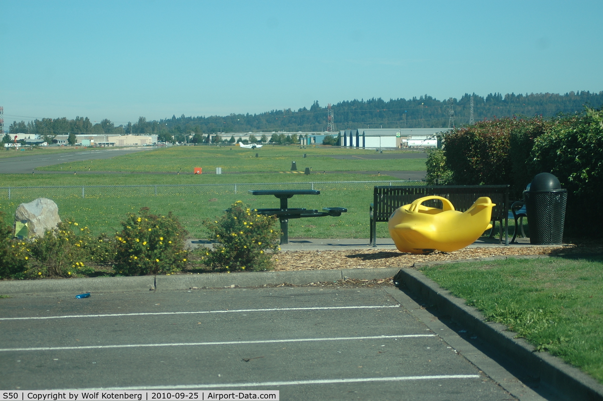 Auburn Municipal Airport (S50) - park area set up for airplane watching