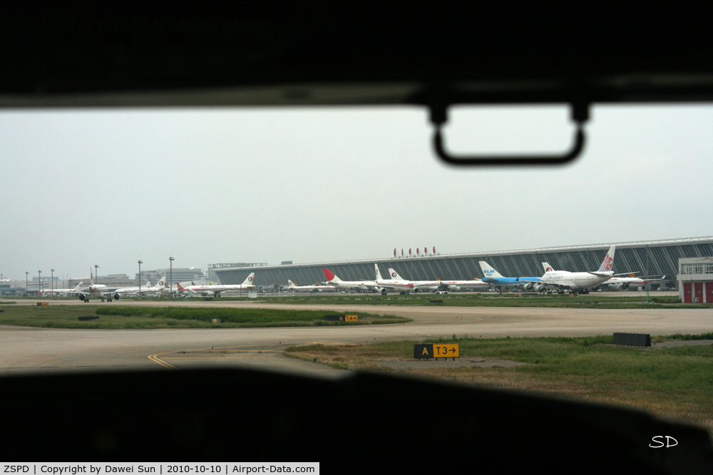 Shanghai Pudong International Airport, Shanghai China (ZSPD) - pudong