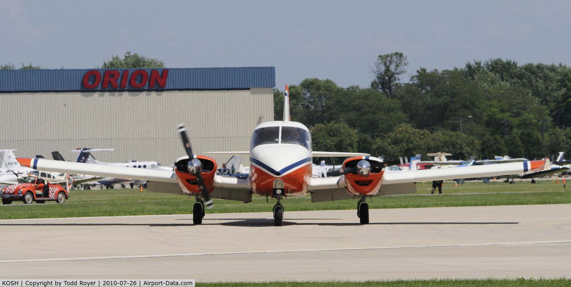 Wittman Regional Airport (OSH) - EAA AIRVENTURE 2010