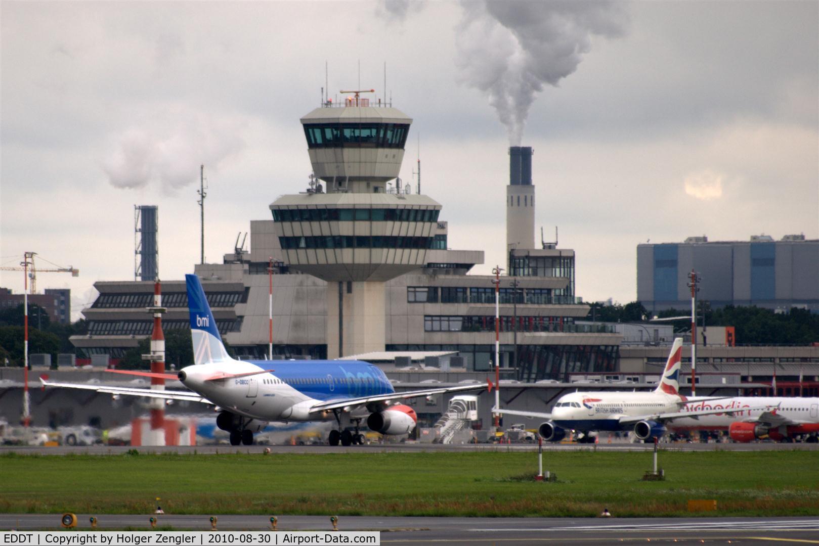 Tegel International Airport (closing in 2011), Berlin Germany (EDDT) - One Brit´s coming, one Brit´s going..........