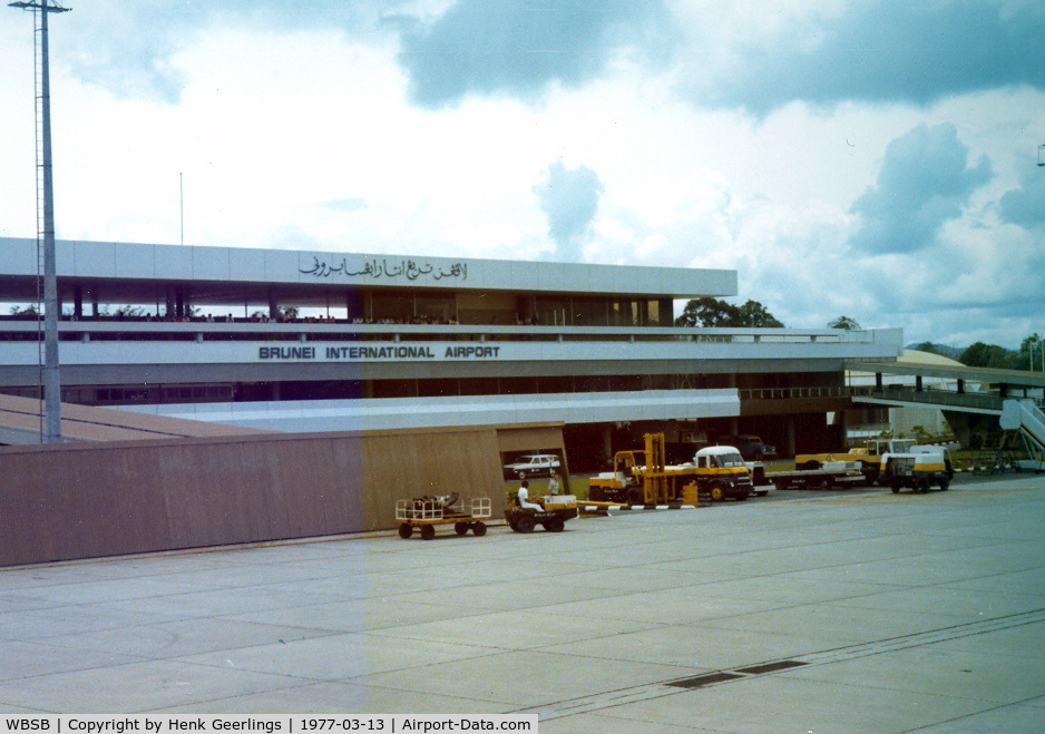 Brunei International Airport, Bandar Seri Begawan Malaysia (WBSB) - Air side BWN , 1977