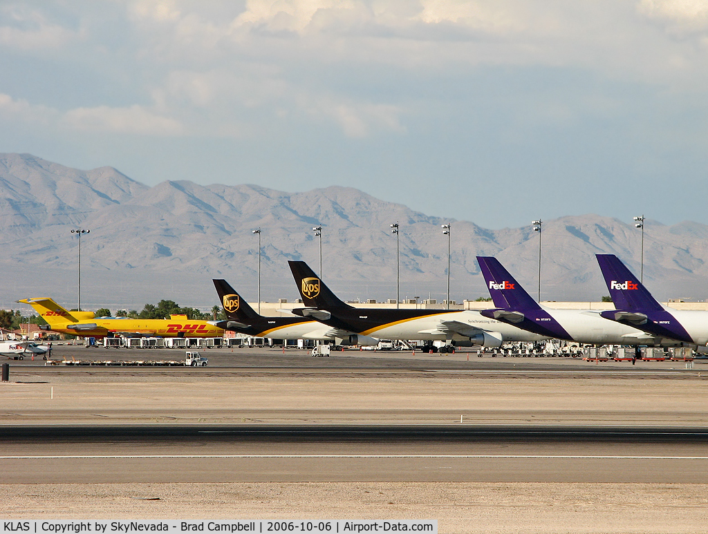Mc Carran International Airport (LAS) - DHL / UPS / FedEx - Cargo Carriers